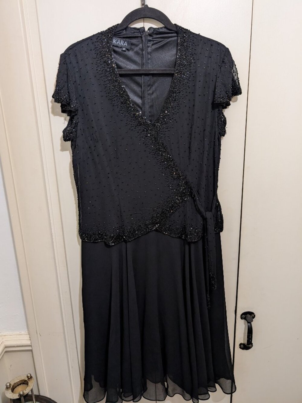 Sophisticated JKARA BLK  Evening Dress -Shinning to inspire -Sz 10
